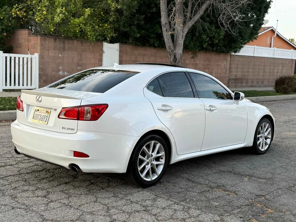 2011 Lexus IS 2nd Gen - Image 5 of 14