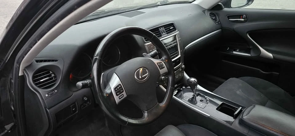 2011 Lexus IS 2nd Gen - Image 8 of 13
