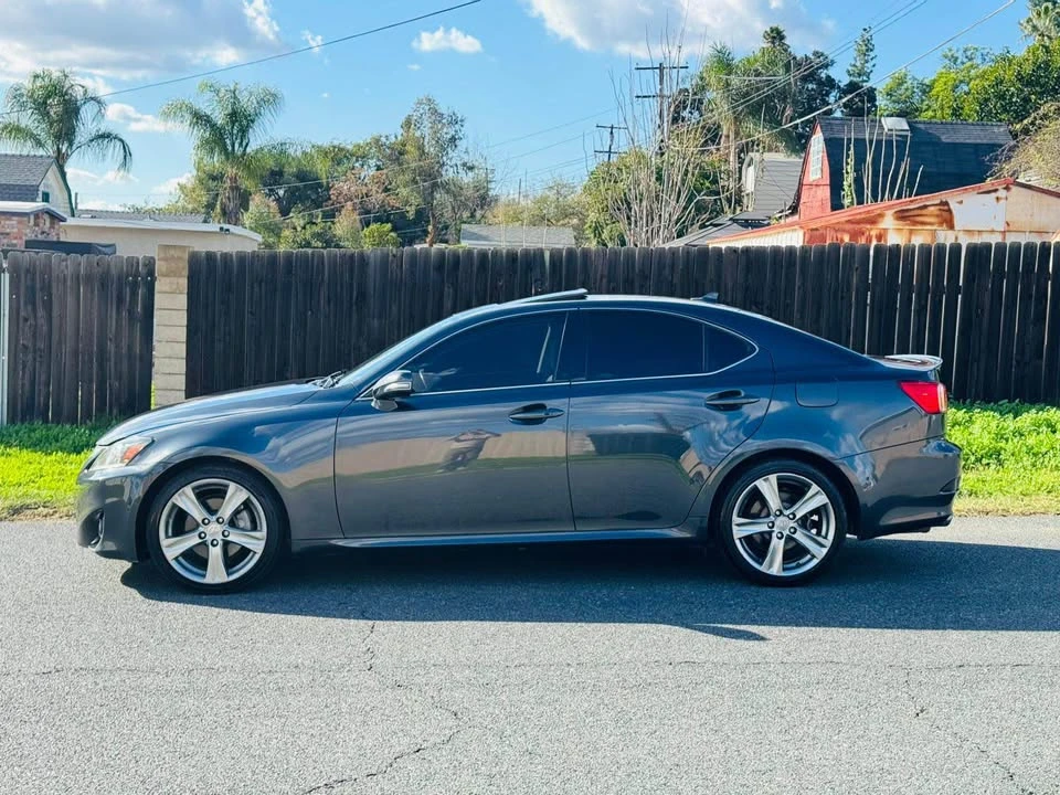 2011 Lexus IS 2nd Gen - Image 9 of 18