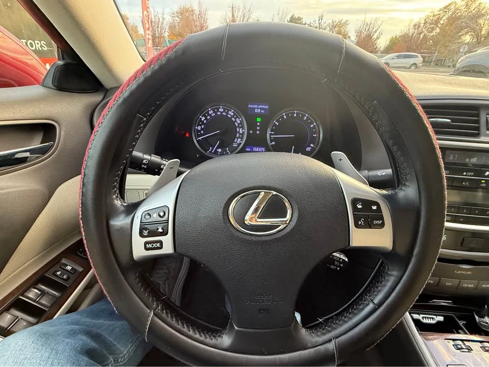 2011 Lexus IS 2nd Gen - Image 12 of 17