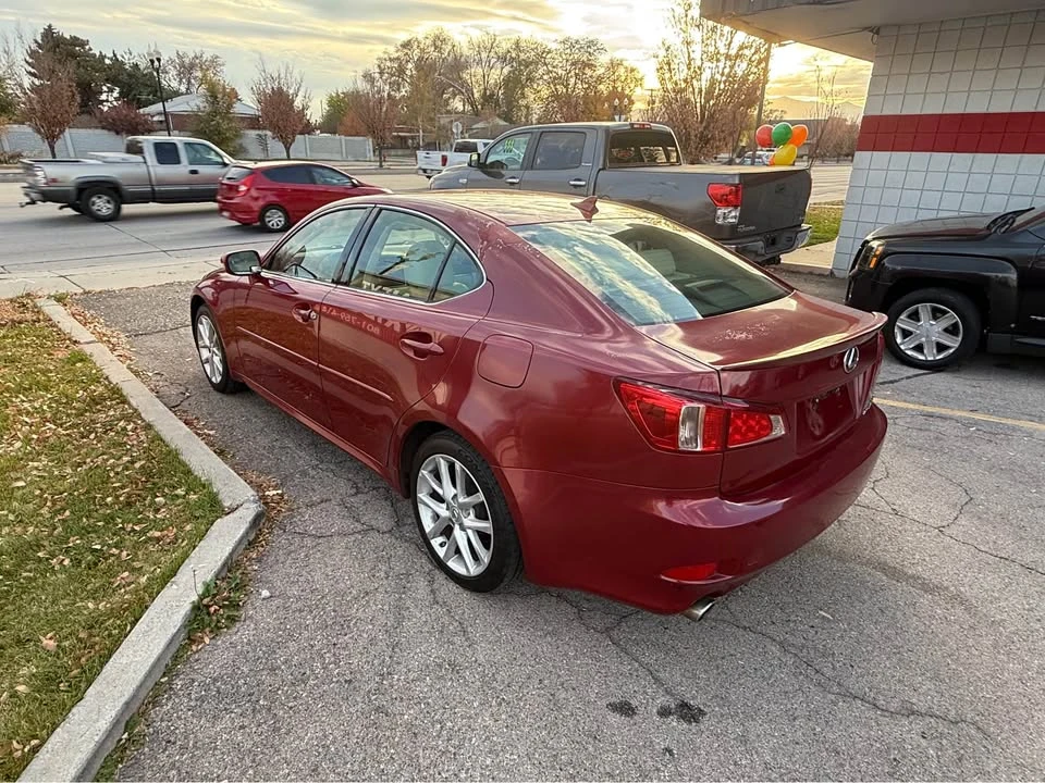 2011 Lexus IS 2nd Gen - Image 5 of 17