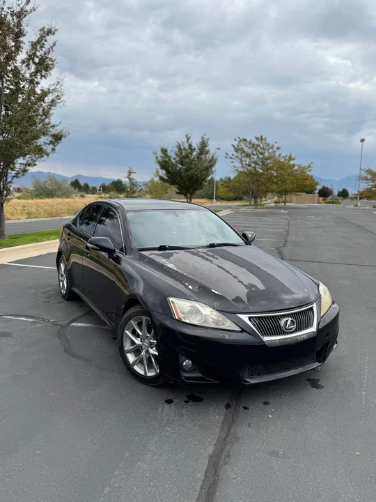 2011 Lexus IS 2nd Gen - Image 4 of 11