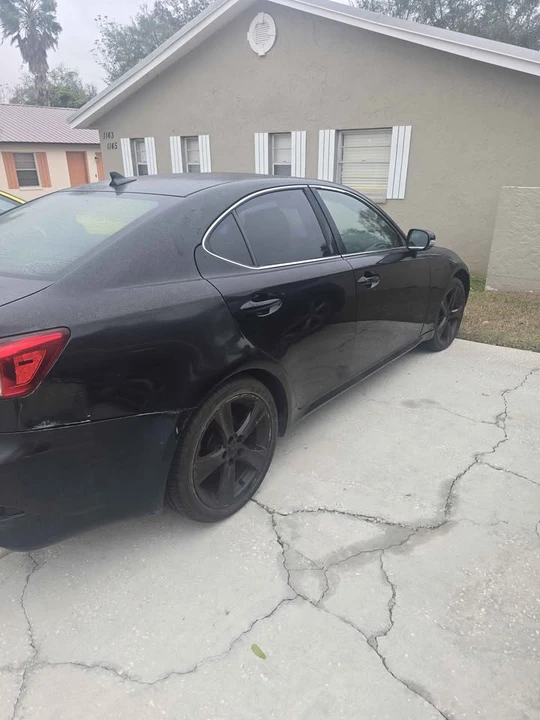 2011 Lexus IS 2nd Gen - Image 6 of 11