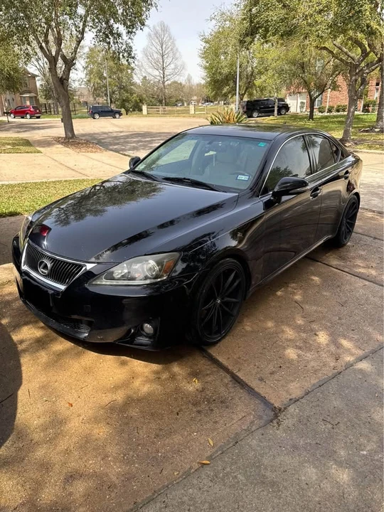 2011 Lexus IS 2nd Gen - Image 5 of 8