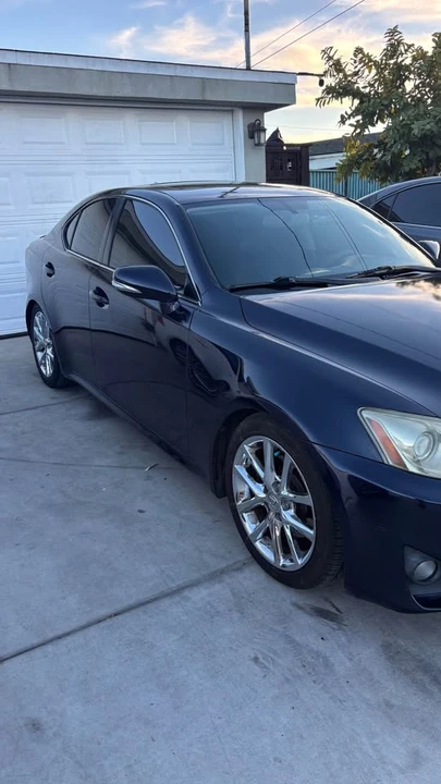 2011 Lexus IS 2nd Gen - Image 2 of 10