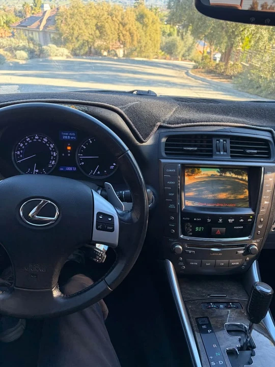 2011 Lexus IS 2nd Gen - Image 14 of 17