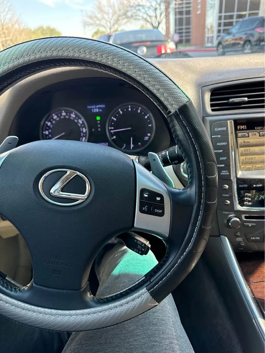 2011 Lexus IS 2nd Gen - Image 4 of 8