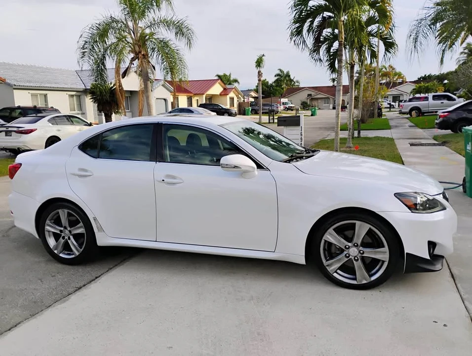 2011 Lexus IS 2nd Gen - Image 3 of 5