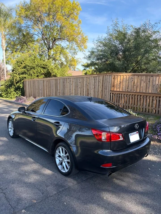 2011 Lexus IS 2nd Gen - Image 4 of 16