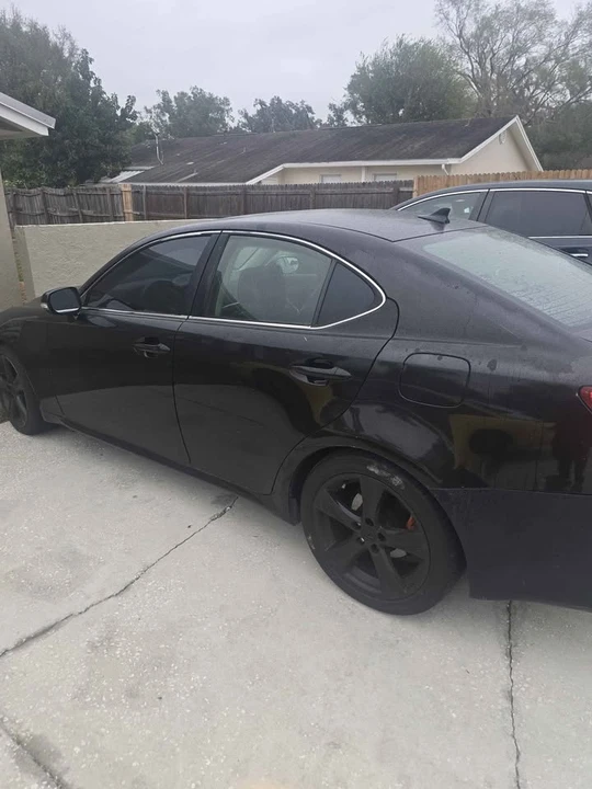 2011 Lexus IS 2nd Gen - Image 9 of 11