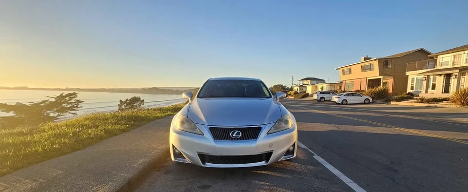 2011 Lexus IS 2nd Gen - Image 2 of 9