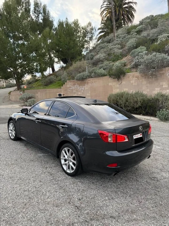 2011 Lexus IS 2nd Gen - Image 5 of 15