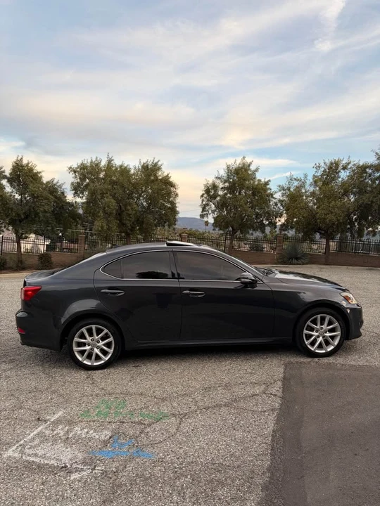 2011 Lexus IS 2nd Gen - Image 8 of 15