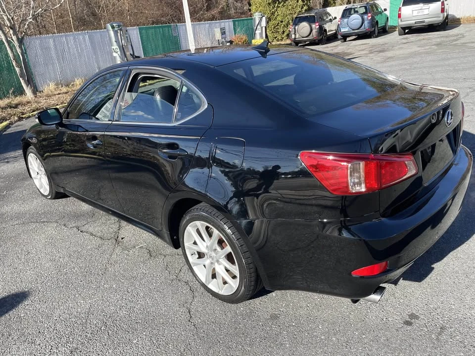 2011 Lexus IS 2nd Gen - Image 4 of 6