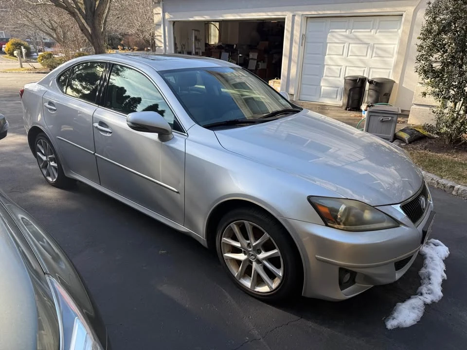 2011 Lexus IS 2nd Gen - Image 4 of 9