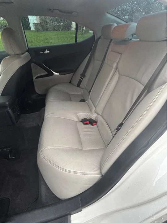 2011 Lexus IS 2nd Gen - Image 15 of 16
