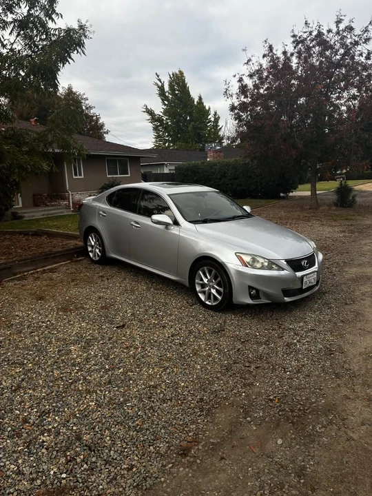 2011 Lexus IS 2nd Gen - Image 3 of 5