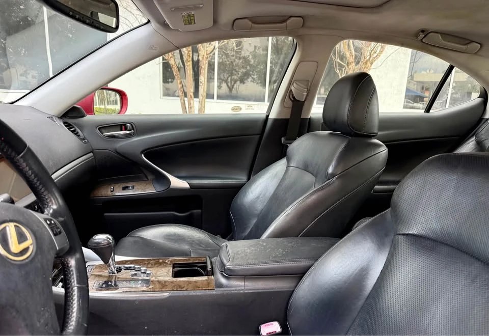 2011 Lexus IS 2nd Gen - Image 12 of 14