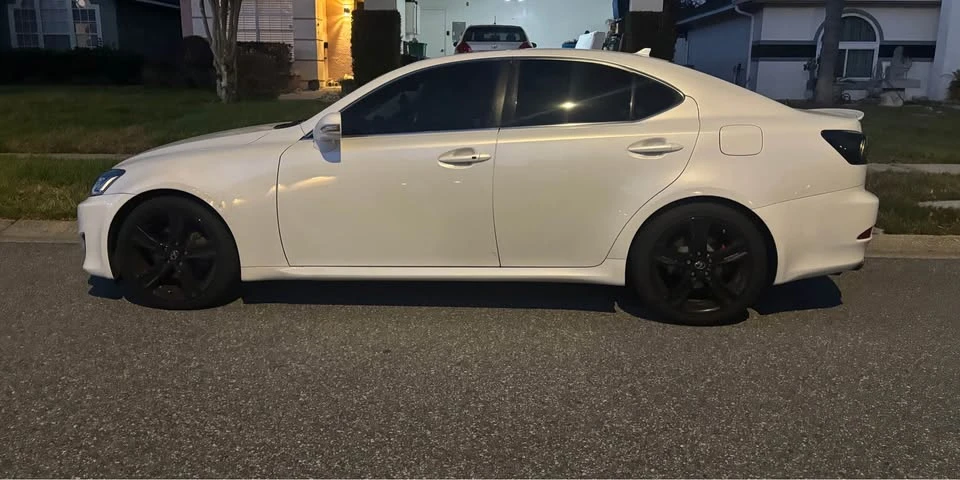 2011 Lexus IS 2nd Gen - Image 4 of 16