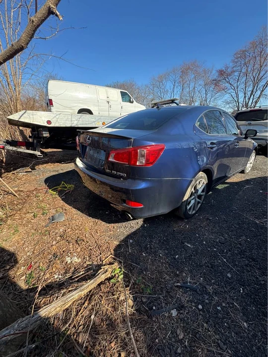 2011 Lexus IS 2nd Gen - Image 4 of 8