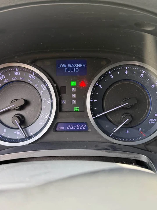 2011 Lexus IS 2nd Gen - Image 8 of 9