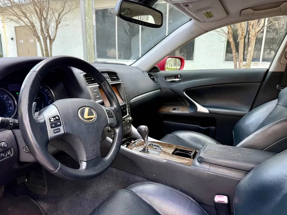 2011 Lexus IS 2nd Gen - Image 10 of 14
