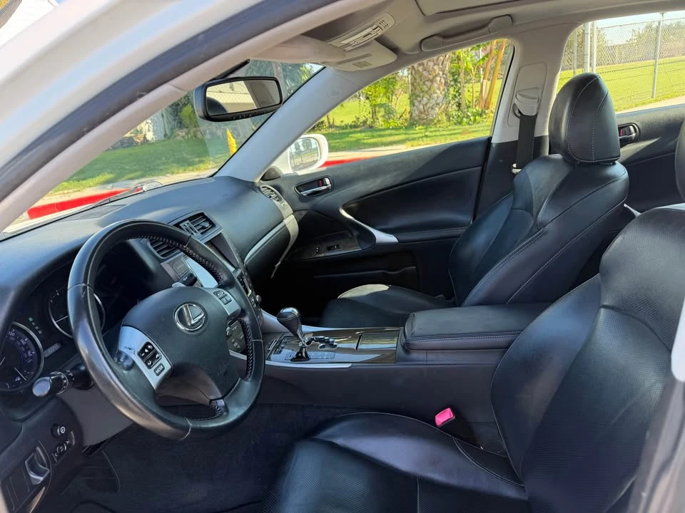 2011 Lexus IS 2nd Gen - Image 15 of 18