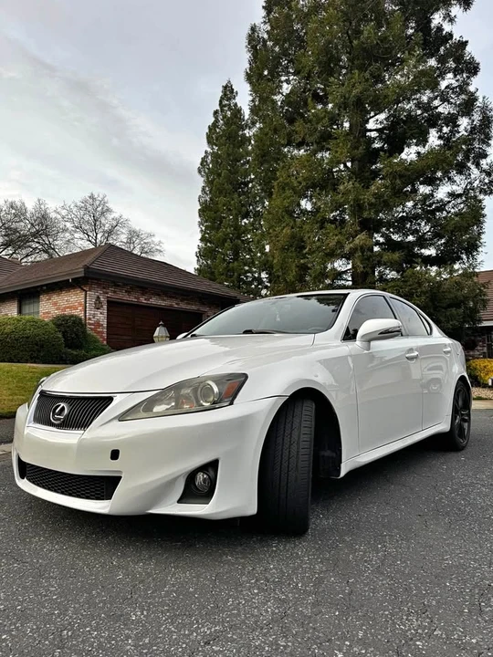 2011 Lexus IS 2nd Gen - Image 2 of 8