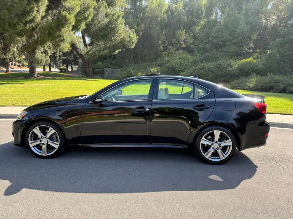 2011 Lexus IS 2nd Gen - Image 2 of 11