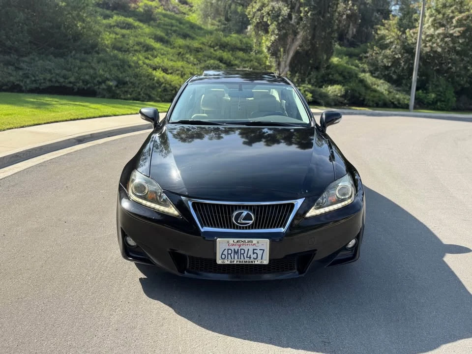 2011 Lexus IS 2nd Gen - Image 8 of 11