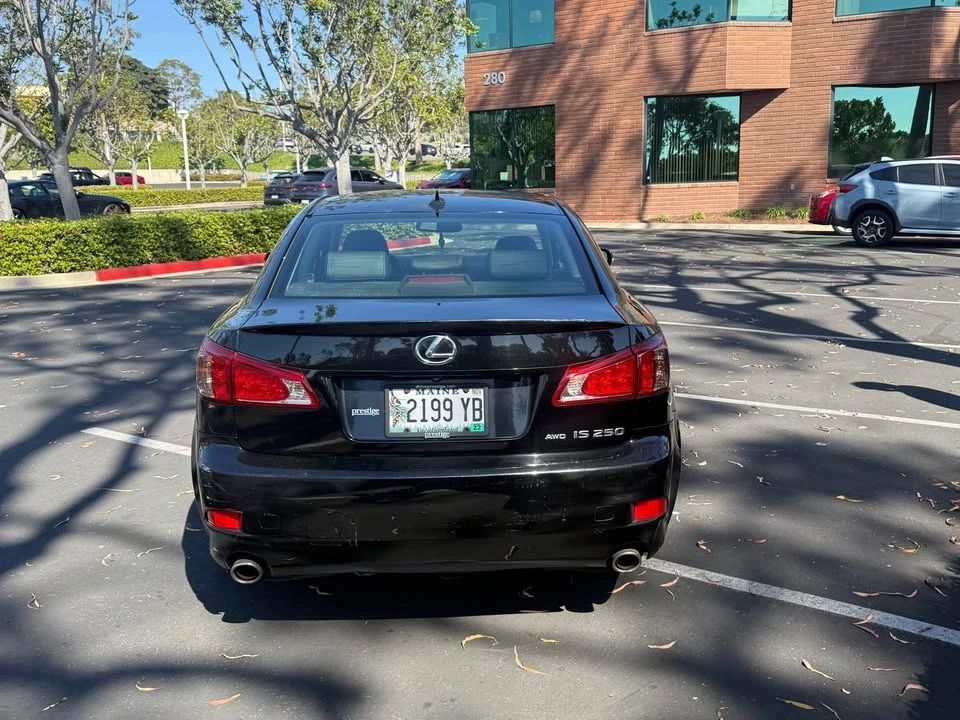 2011 Lexus IS 2nd Gen - Image 3 of 15