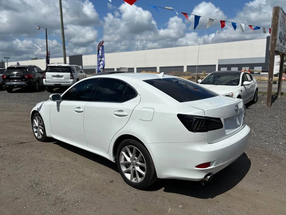 2011 Lexus IS 2nd Gen - Image 4 of 9