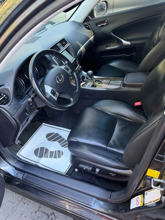 2011 Lexus IS 2nd Gen - Image 11 of 11