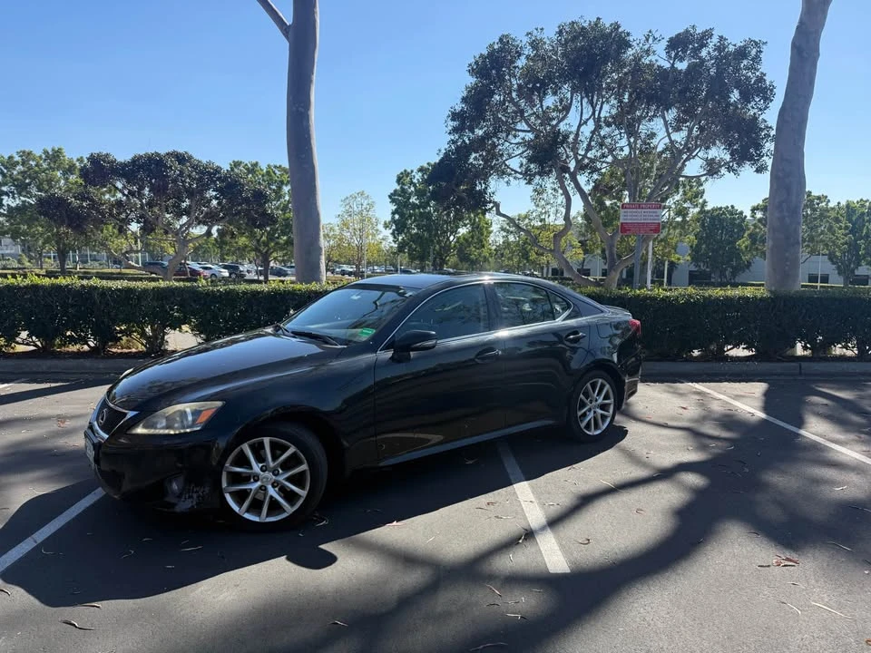 2011 Lexus IS 2nd Gen - Image 2 of 15