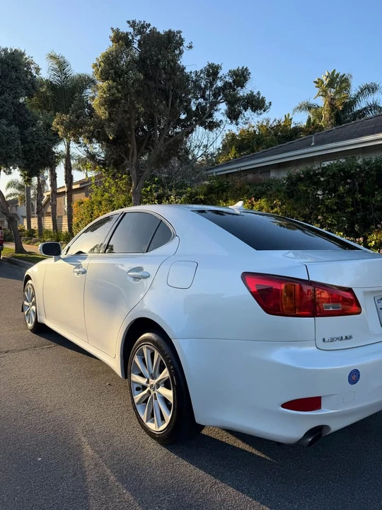 2011 Lexus IS 2nd Gen - Image 3 of 13