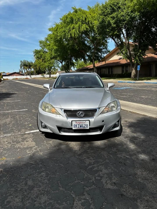 2011 Lexus IS 2nd Gen - Image 6 of 7