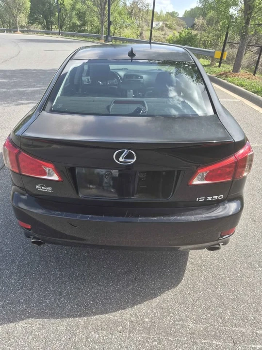 2011 Lexus IS 2nd Gen - Image 9 of 20