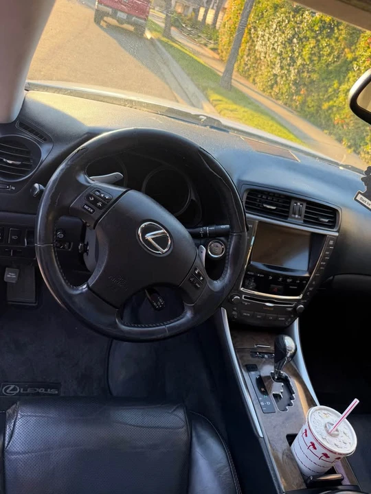 2011 Lexus IS 2nd Gen - Image 9 of 13