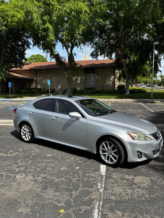 2011 Lexus IS 2nd Gen - Image 5 of 7