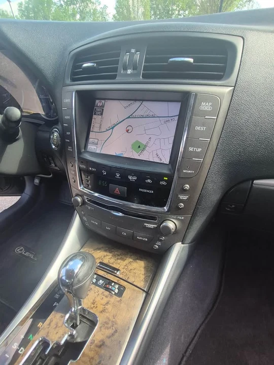 2011 Lexus IS 2nd Gen - Image 9 of 19