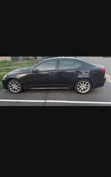 2011 Lexus IS 2nd Gen - Image 2 of 3