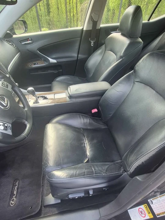2011 Lexus IS 2nd Gen - Image 15 of 20