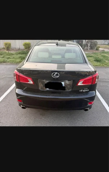 2011 Lexus IS 2nd Gen - Image 3 of 3