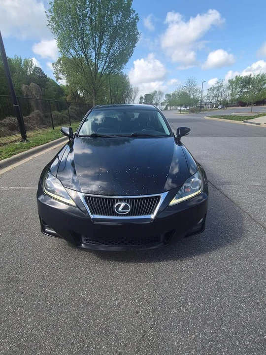 2011 Lexus IS 2nd Gen - Image 15 of 19