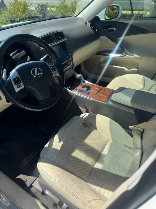 2011 Lexus IS 2nd Gen - Image 9 of 11