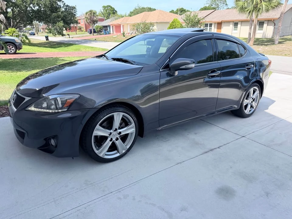 2011 Lexus IS 2nd Gen - Image 16 of 17