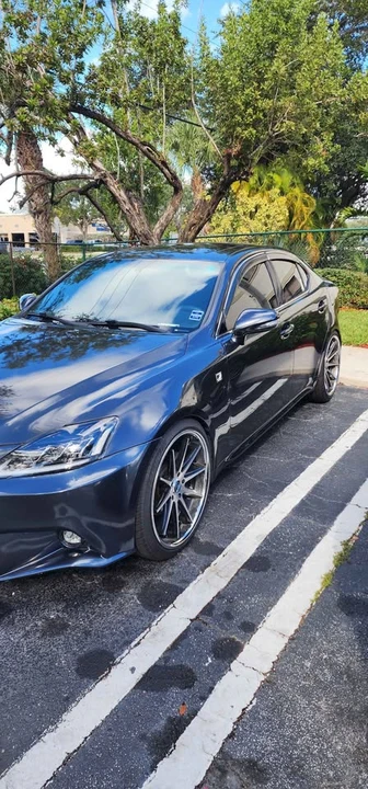 2011 Lexus IS 2nd Gen - Image 6 of 10