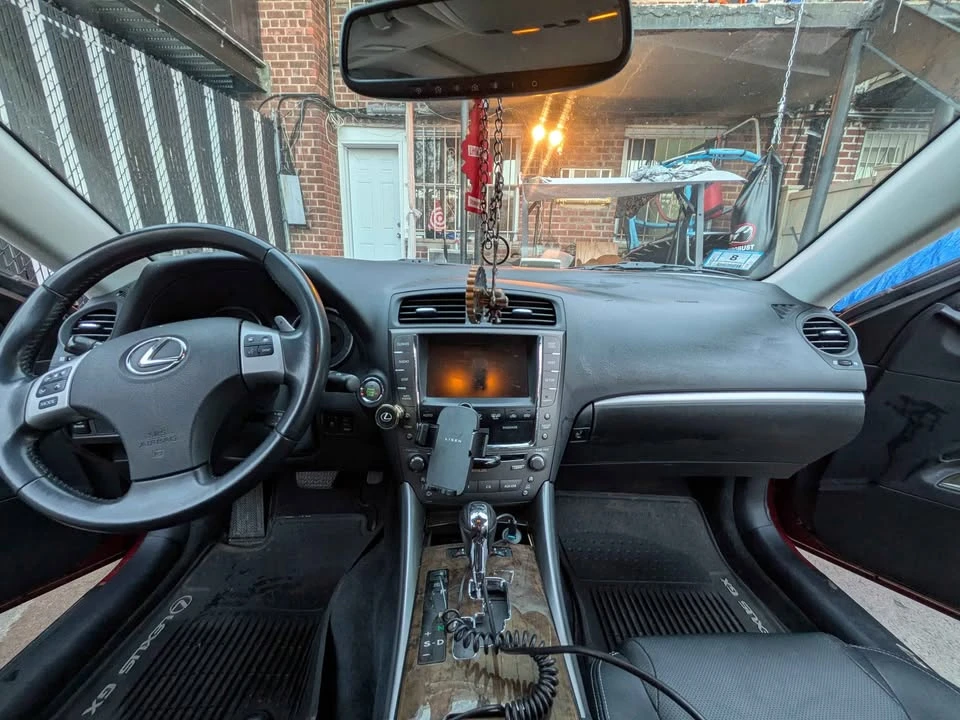 2011 Lexus IS 2nd Gen - Image 19 of 20