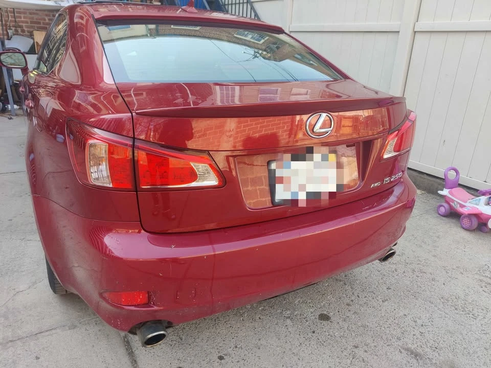 2011 Lexus IS 2nd Gen - Image 18 of 20
