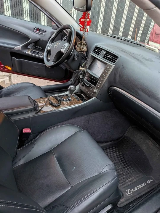 2011 Lexus IS 2nd Gen - Image 13 of 20